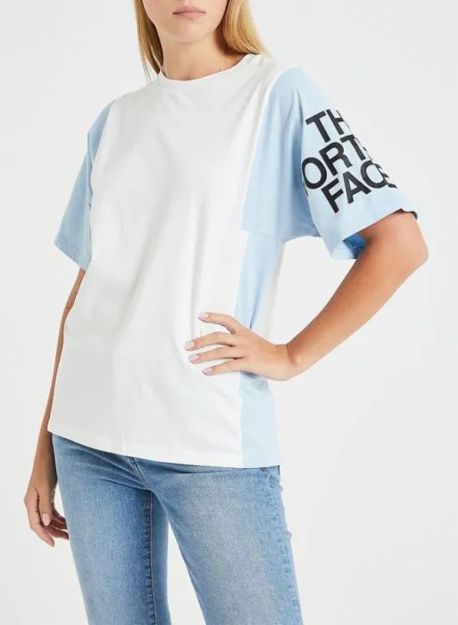 تیشرت ورزشی زنانه نورس فیس آبی سفید مدل block logo printed