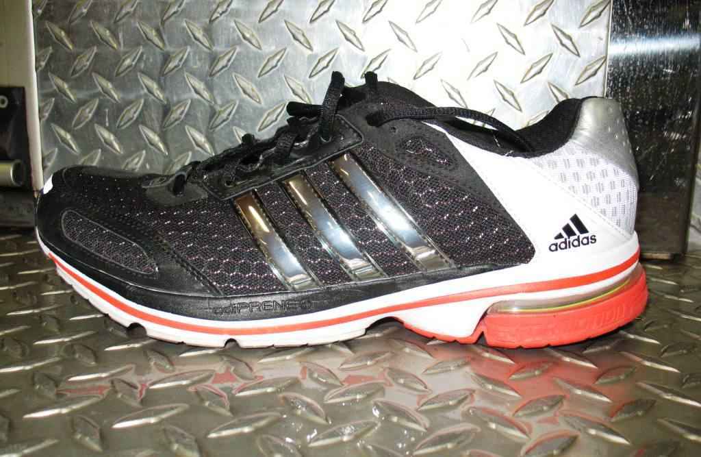 راهنمای خرید کفش ورزشی مخصوص دویدن آدیداس سوپرنوا گلاید 4 (Adidas supernova glide 4)