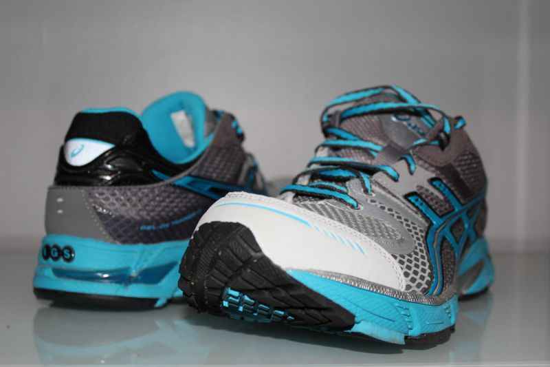 راهنمای خرید کفش ورزشی مخصوص دویدن اسیکس دی ای ترینر (Asics DS Trainer 17 Running Shoes )