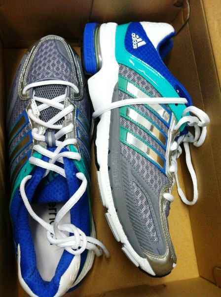 راهنمای خرید کفش ورزشی مخصوص دویدن آدیداس سوپرنووا سکوﺋنس 5 (Adidas Supernova Sequence 5 Running Shoes)