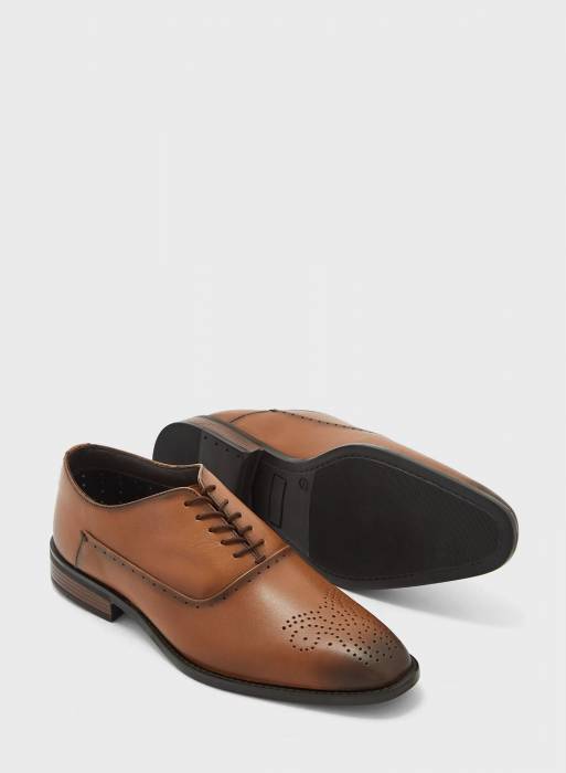 کفش چرم رسمی مردانه قهوه ای برند robert wood