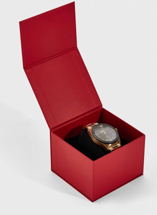 ساعت مردانه هوگو مشکی طلایی مدل 1519