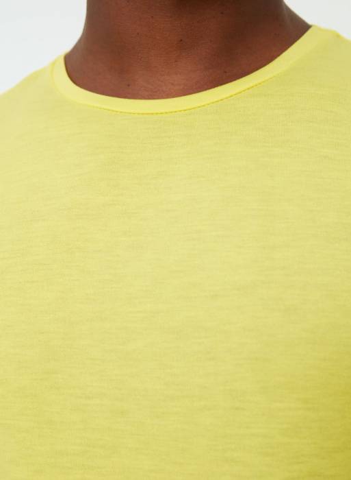 تیشرت مردانه ترندیول زرد مدل 2249