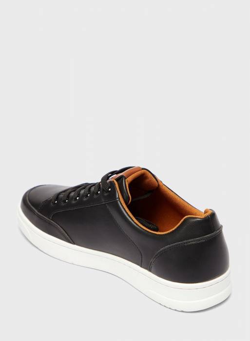 کفش اسپرت مردانه قهوه ای مشکی برند shoexpress