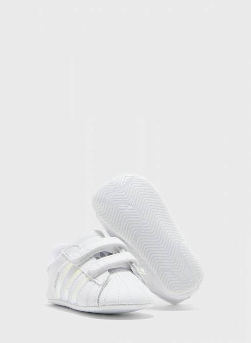 کفش اسپرت بچه گانه دخترانه آدیداس سفید مدل 8024