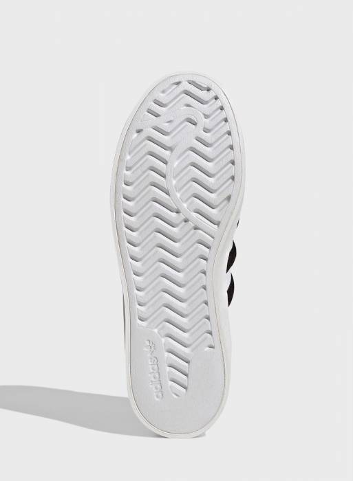 کفش ورزشی زنانه آدیداس سفید مدل 4458