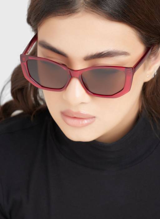 عینک آفتابی زنانه قرمز برند karl lagerfeld مدل 4978